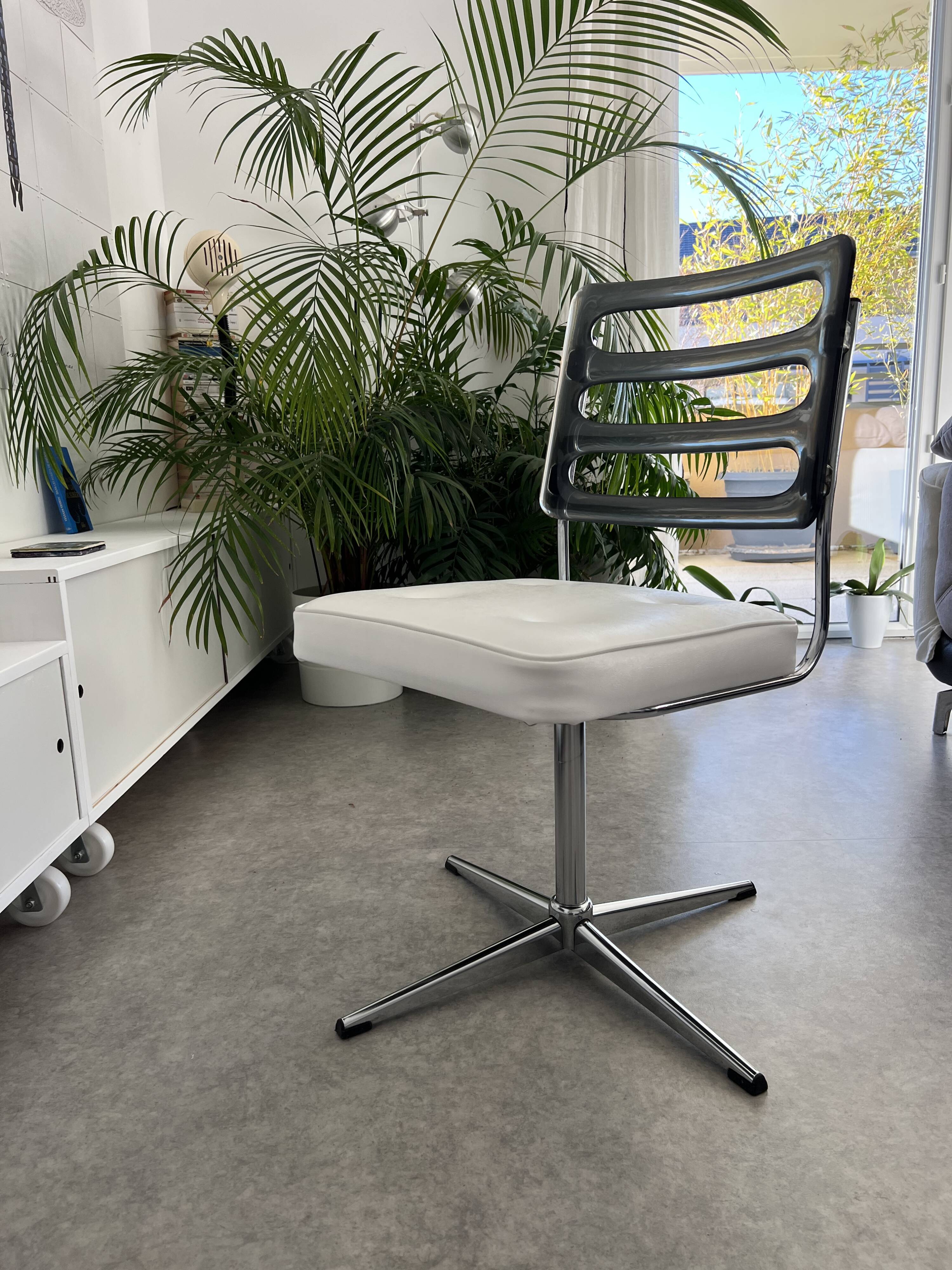 Vintage Space Age Chair