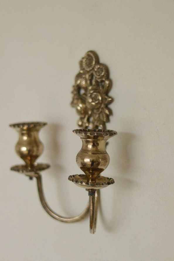 Paire de bougeoirs en laiton suédois antiques