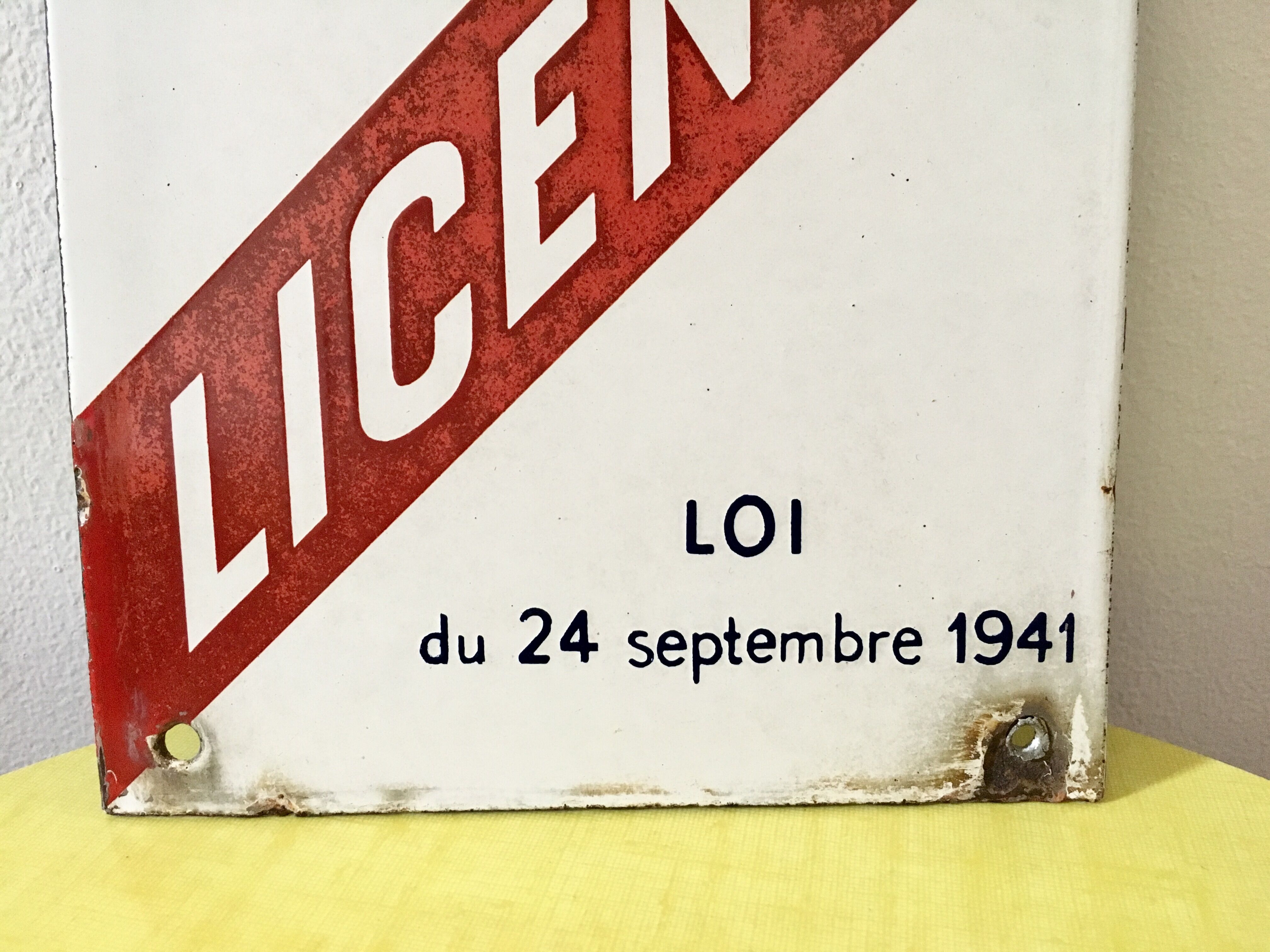 Enamelled plate license II Act of 1941