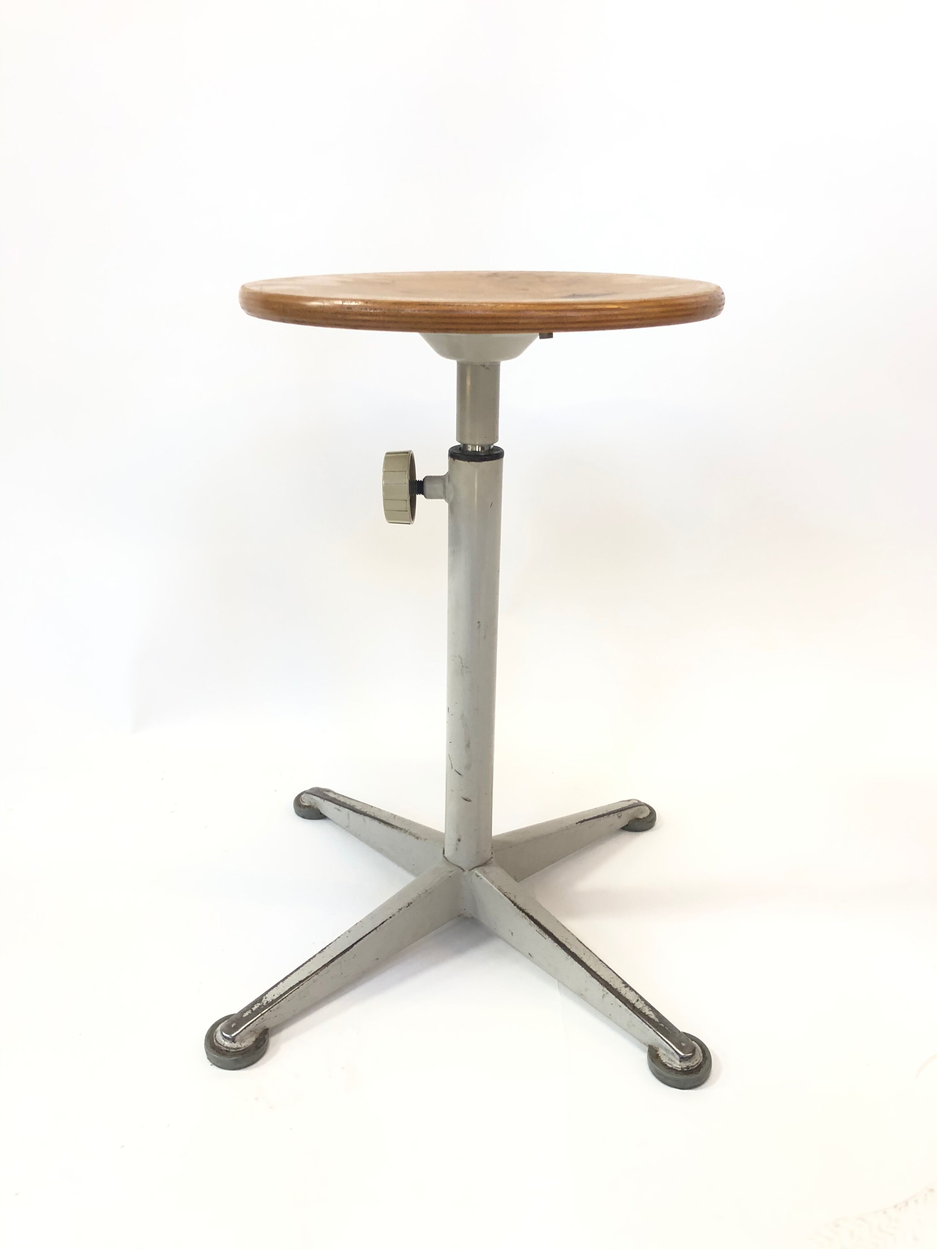 Vintage stool work tabouret by Friso Kramer Ahrend de Cirkel
