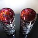 Paire de vases Laugharne avec revêtement en argent, en verre soufflé à la main de couleur rubis marbré.