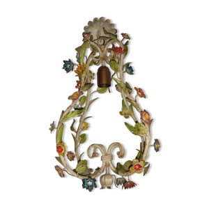 Lustre en métal peint - maison
