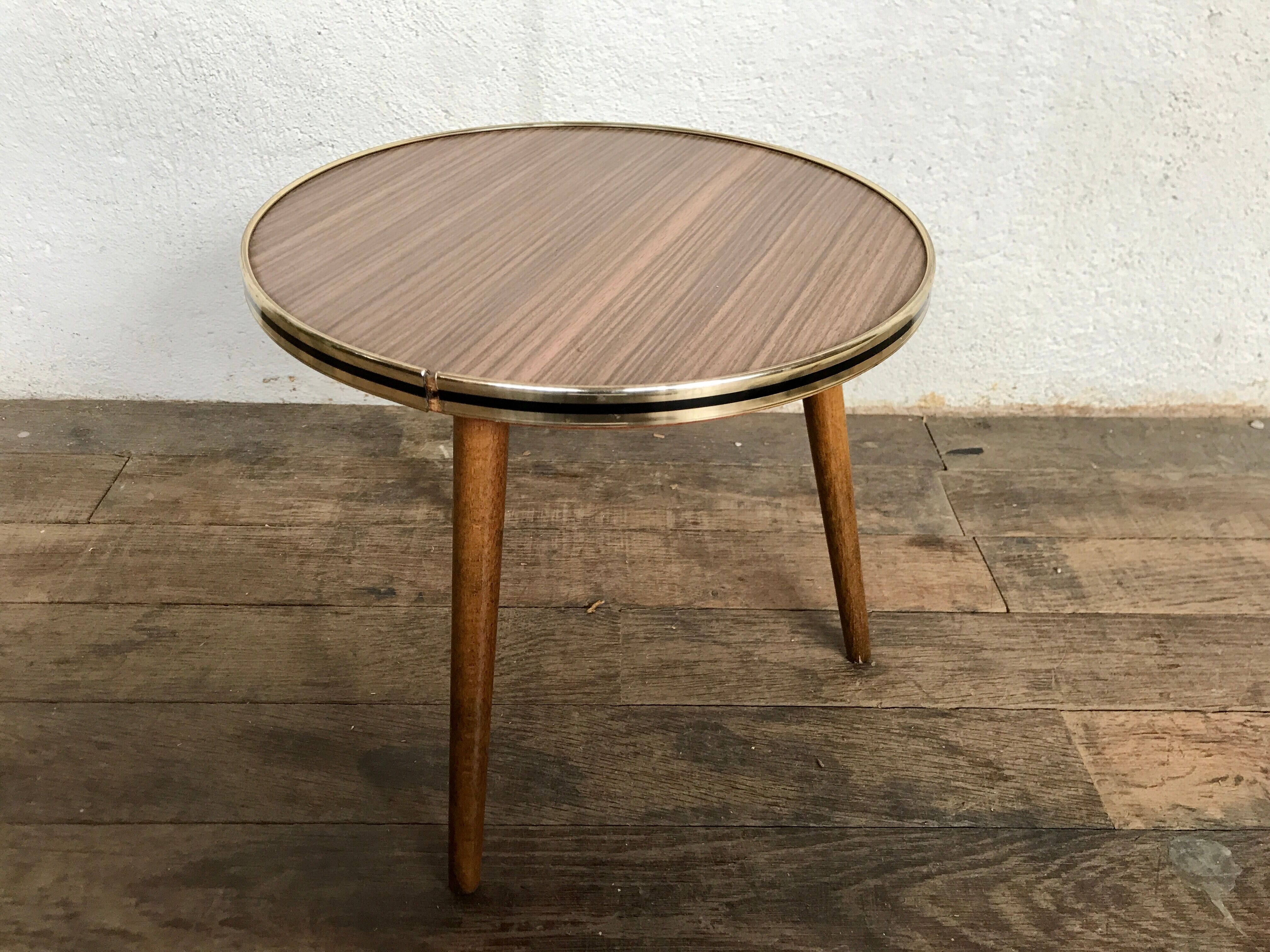 Guéridon petite table basse ronde brune vintage tripode porte plante