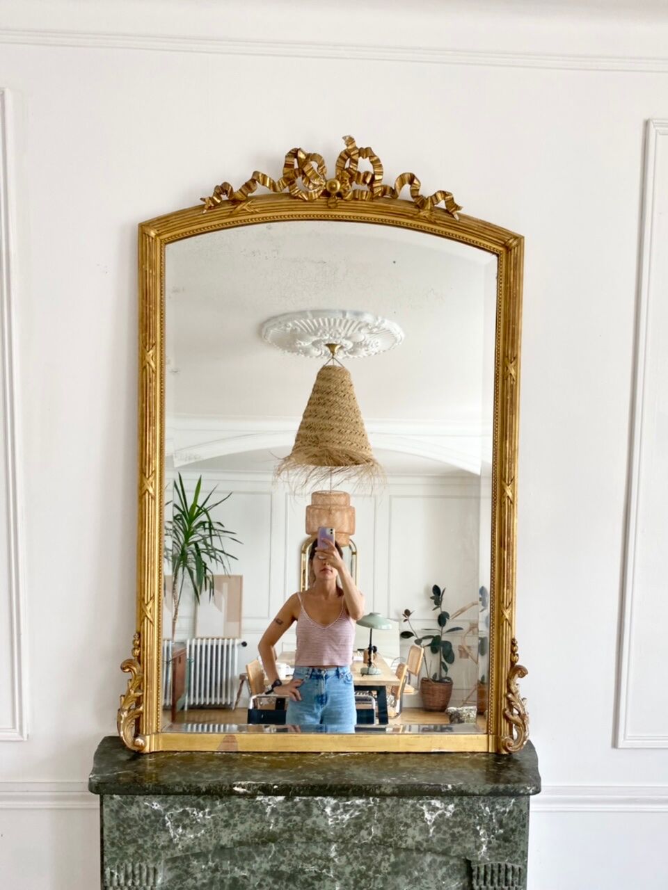 Louis XVI mirror, 19th century, gilded with sheet 136x88cm