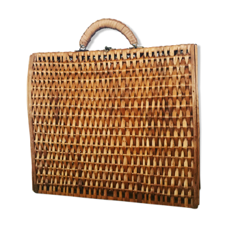 Vintage wicker bottle holder case.