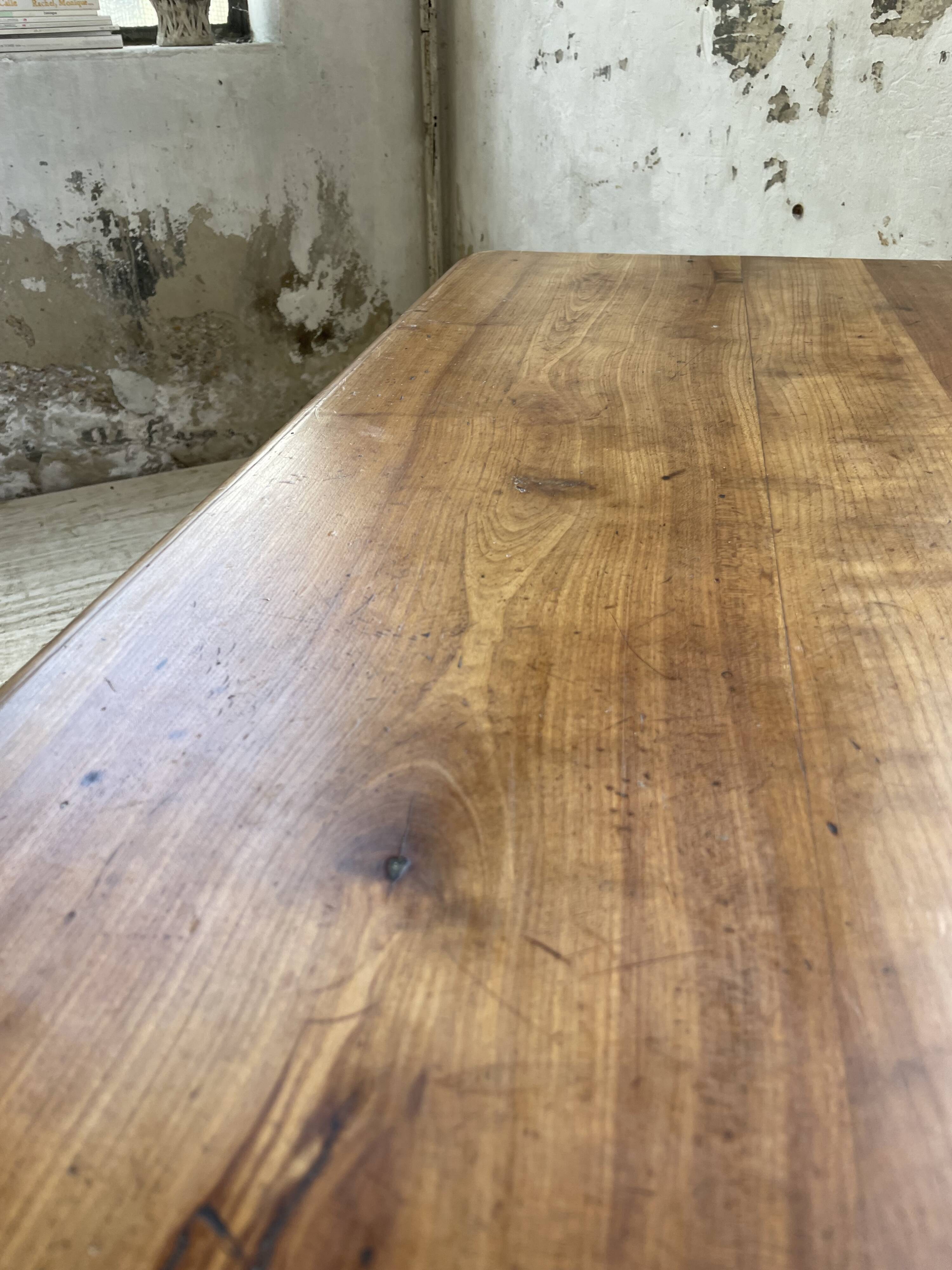 Walnut farm table 185 cm