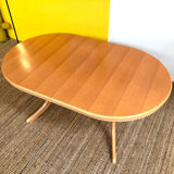 Scandinavian table 162 cm