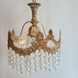 Suspension with tassels