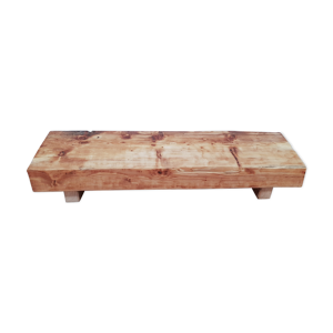 Table basse brutaliste