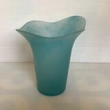 Vase corolla blue glass paste
