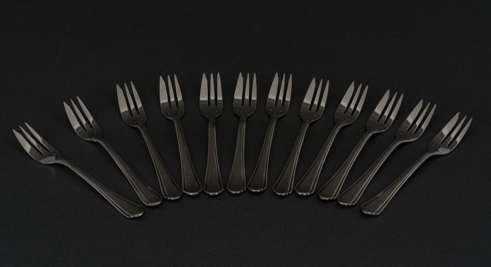 Menagere in metal argente Auerhahn 1930 art deco 73 pieces