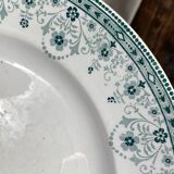 Round plate, iron earth, Wolves' Mills