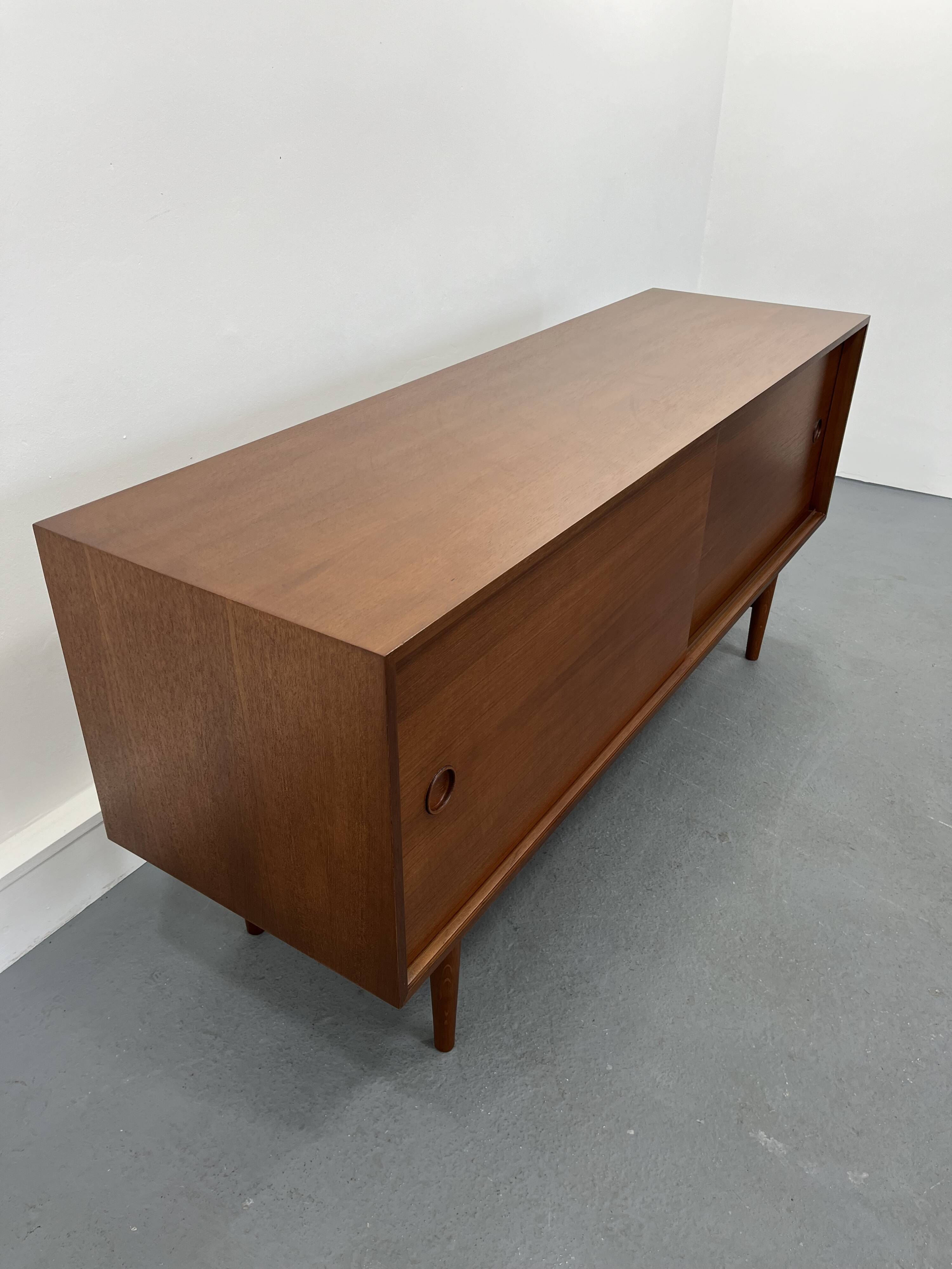 Enfilade danoise en teck, années 1960