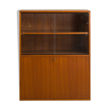 Furniture with showcase and lid