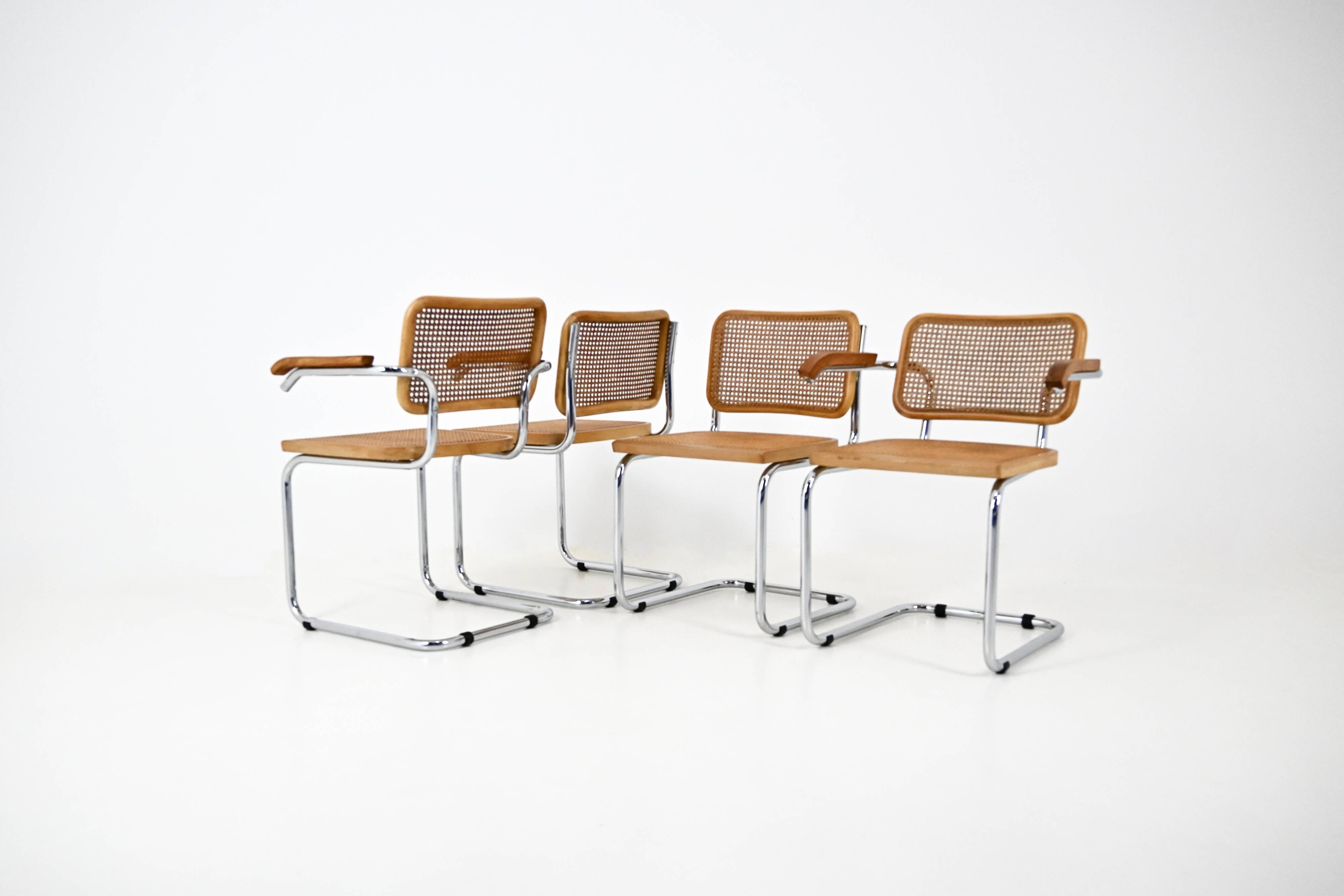 Set of 4 dining chairs Style B32 by Marcel Breuer