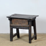 Spanish oak side table, 18th century