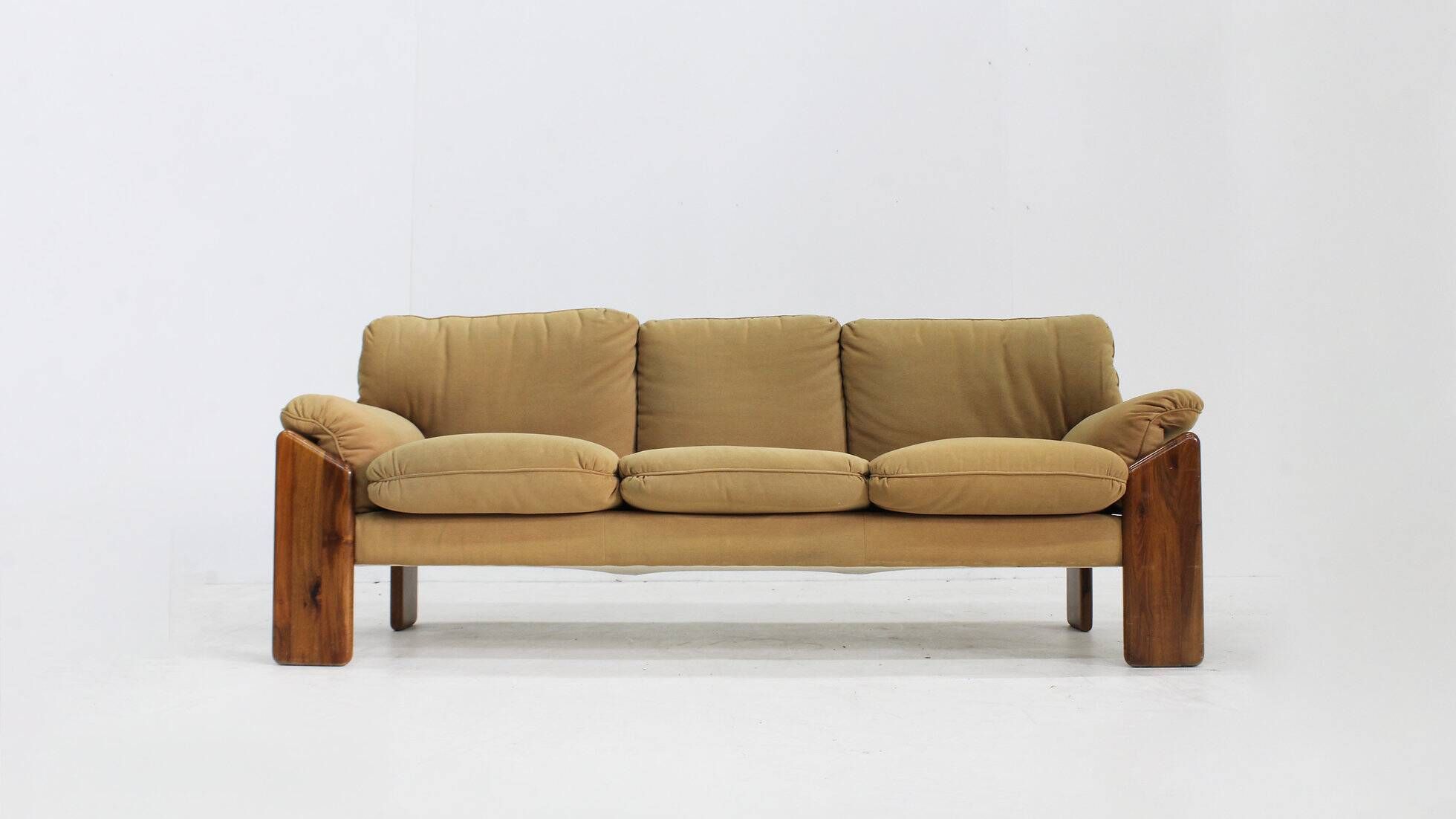 Vintage 3 seater sofa by Mario Marenco for Mobilgirgi