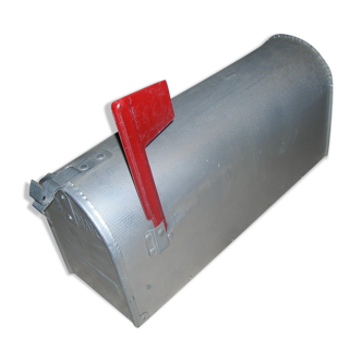 authentic US mailbox