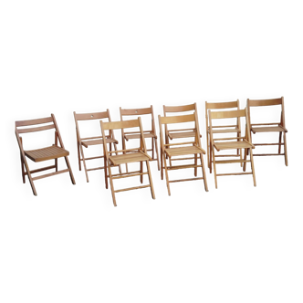 9 chaises pliantes vintage déparaillées