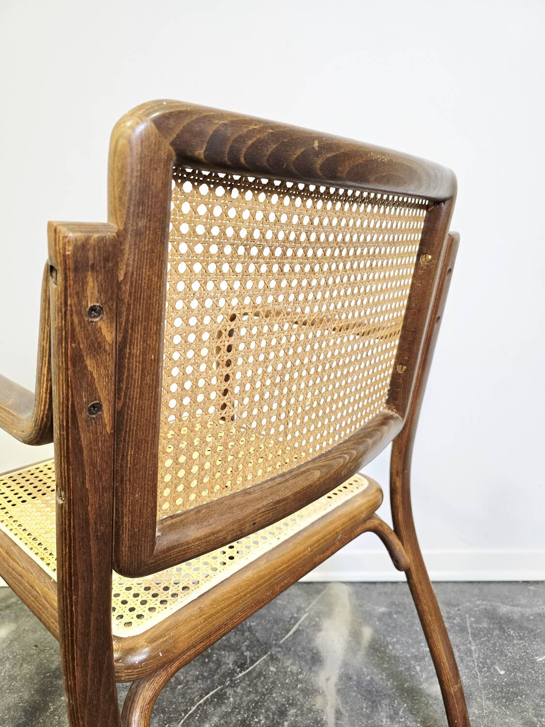 Fauteuil en bois cintré des années 60