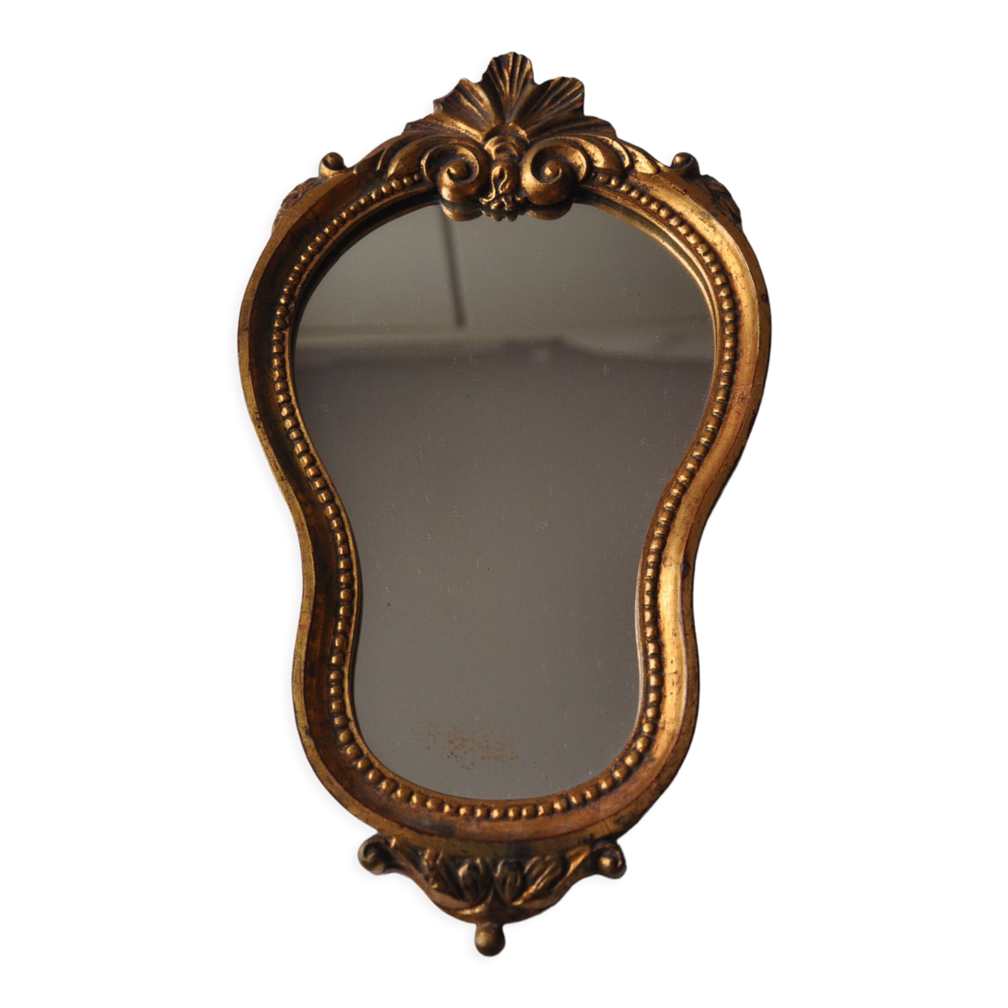 Miroir de style en bois doré vintage