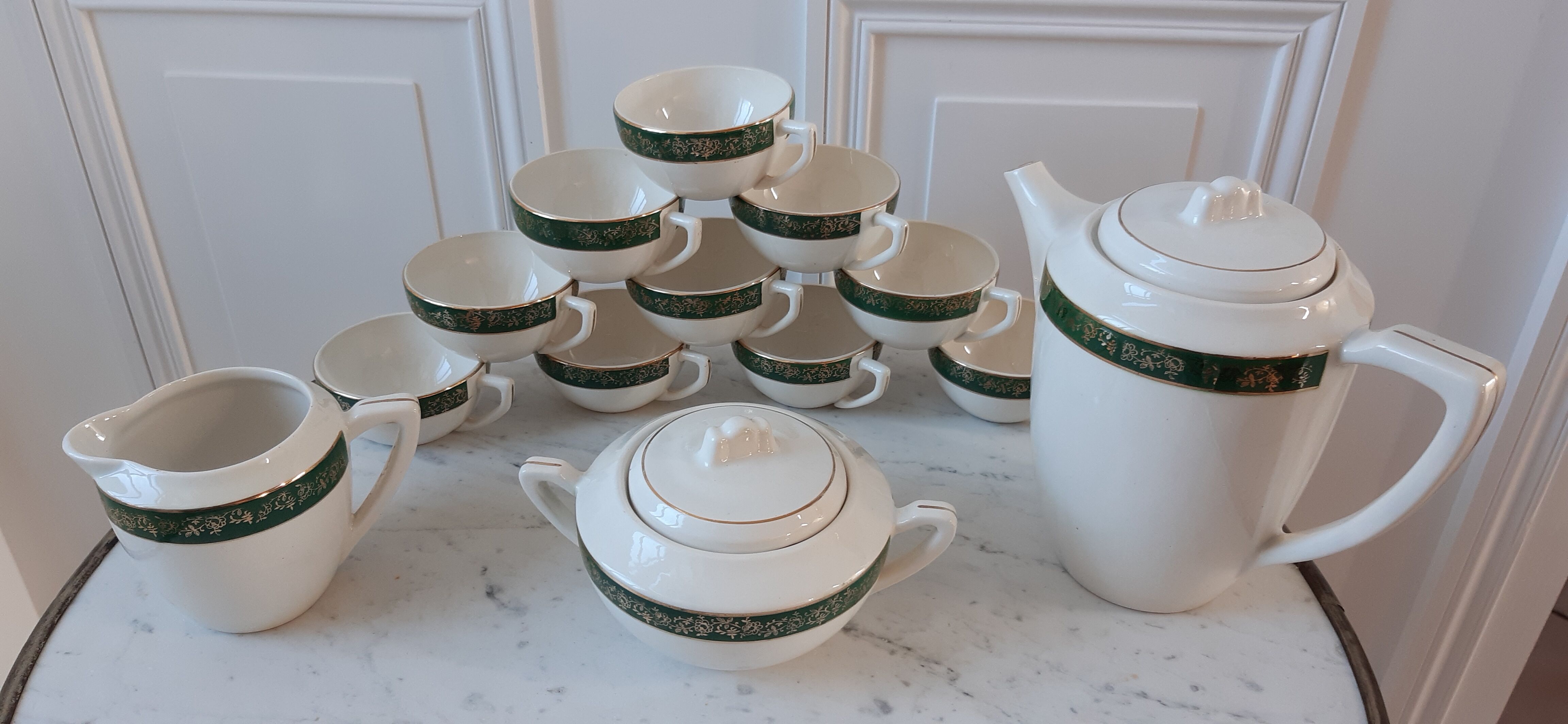 Coffee service Digoin Sarreguemines model Berry 50s