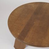 Table basse tripode ronde brutaliste en bois (Chêne) massif Circa 1960