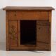 Meuble de cuisine ancien avec détails floraux (c.1920)