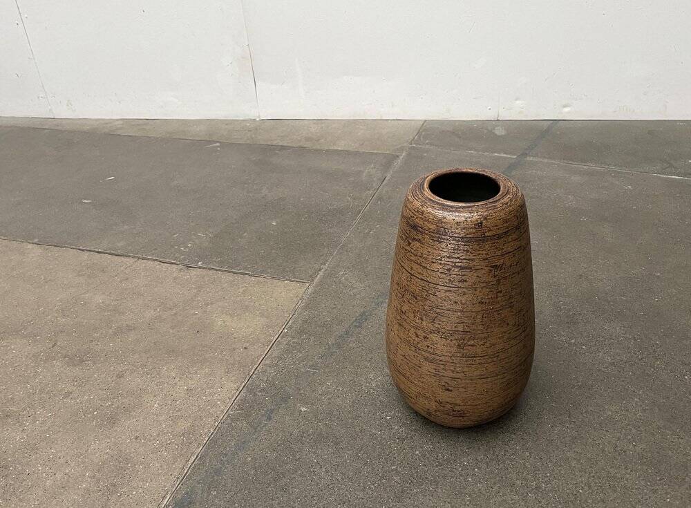 Brutalist mid-century studio ceramic vase by Sybille Karrenberg-Dresler, 1960s.