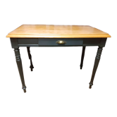 Old desk table in patinated anthracite revamped beech.