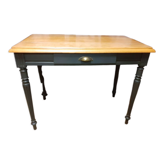 Old desk table in patinated anthracite revamped beech.