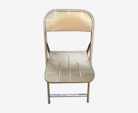 Chaise pliante en métal