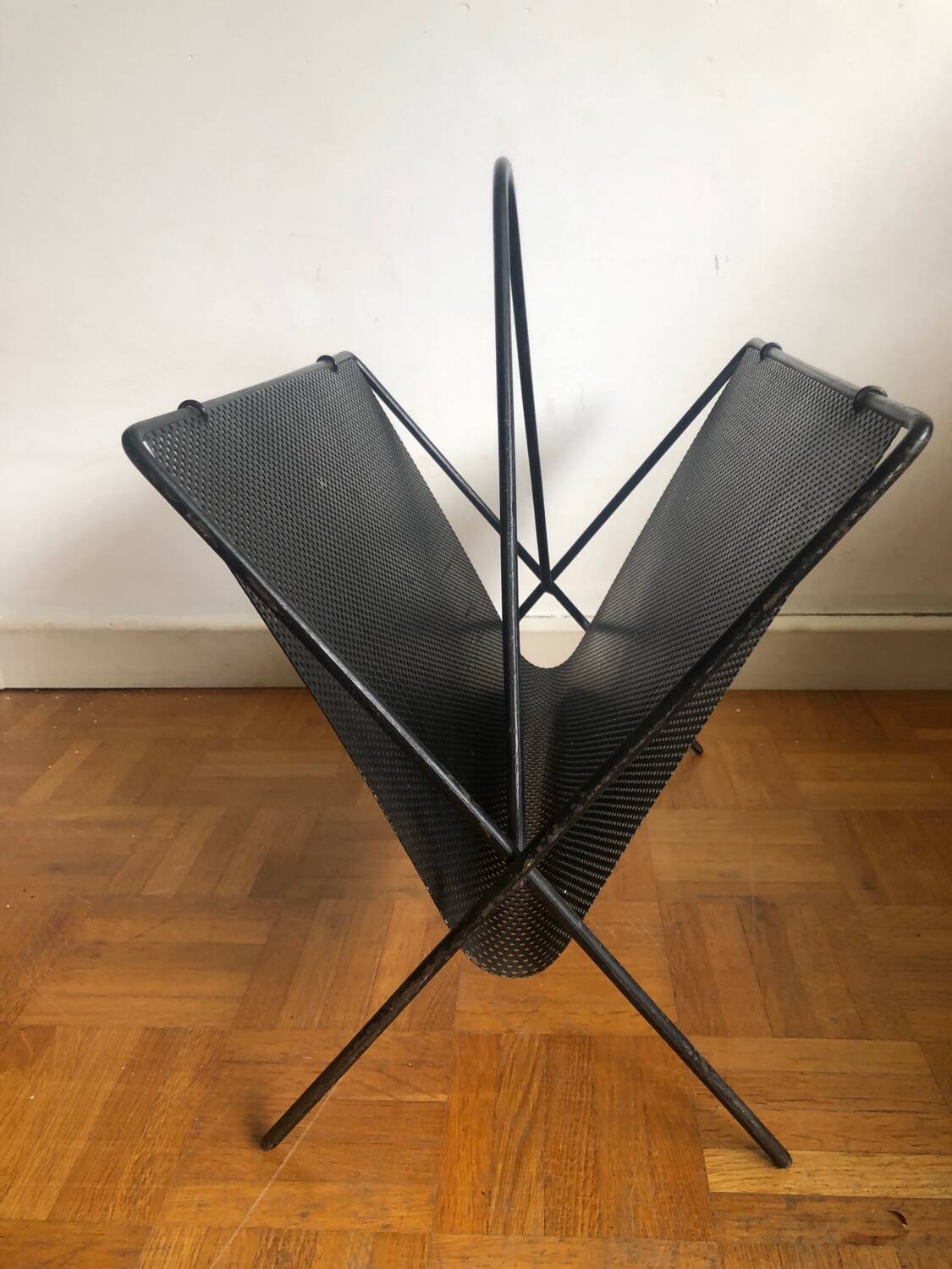 Designer magazine rack