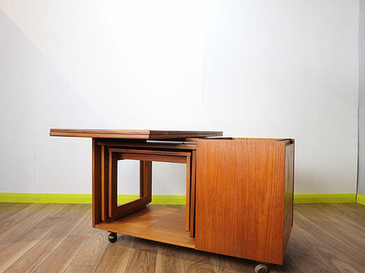 Extendable coffee table nest tables gigognes and beverage cabinet Mcintosh Tristor
