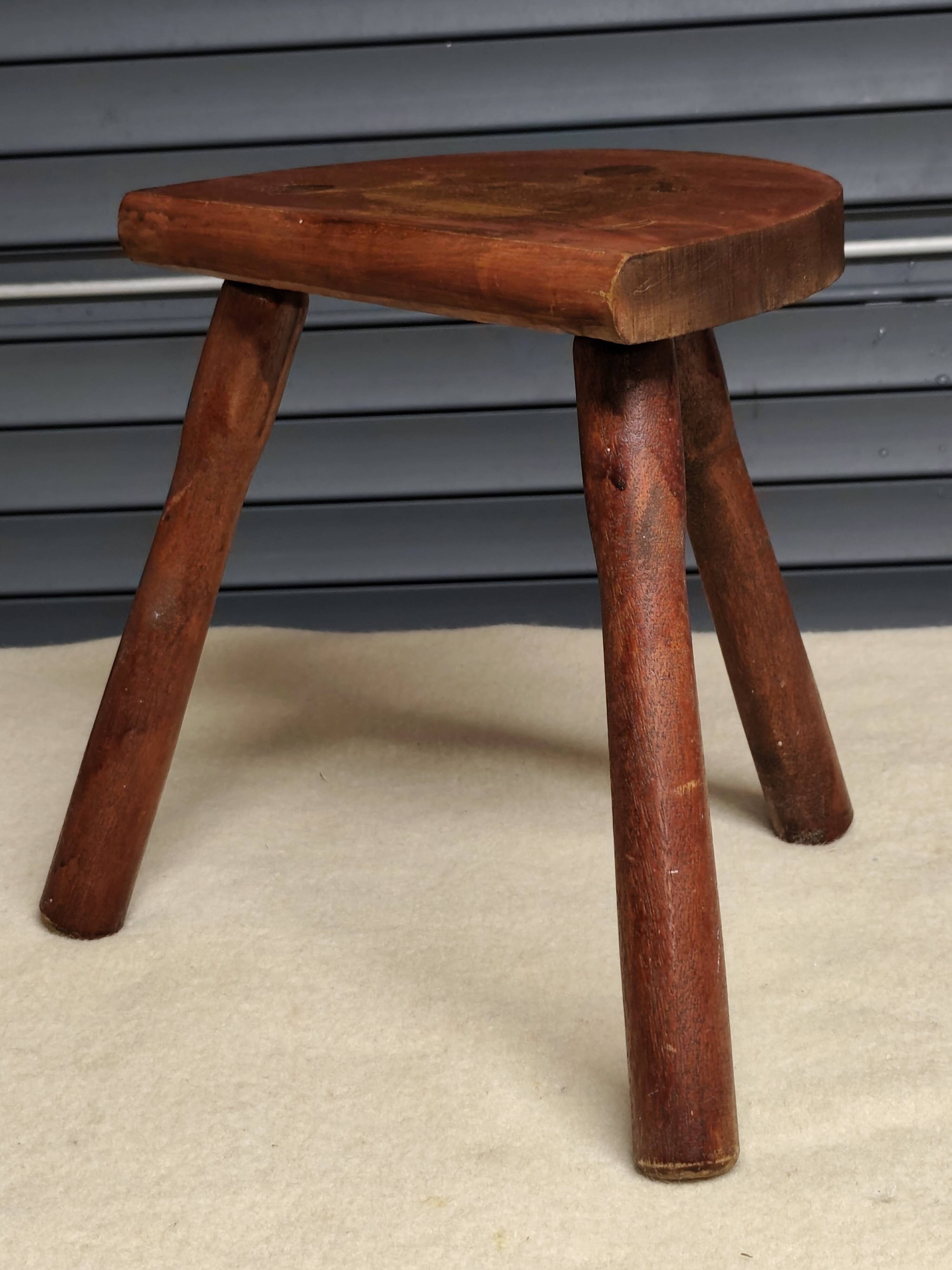 Tabouret de ferme vintage