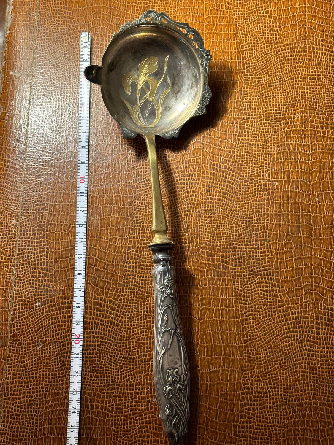 Cuillère à Sauce Art-Nouveau Décor Floral en Argent & Vermeil