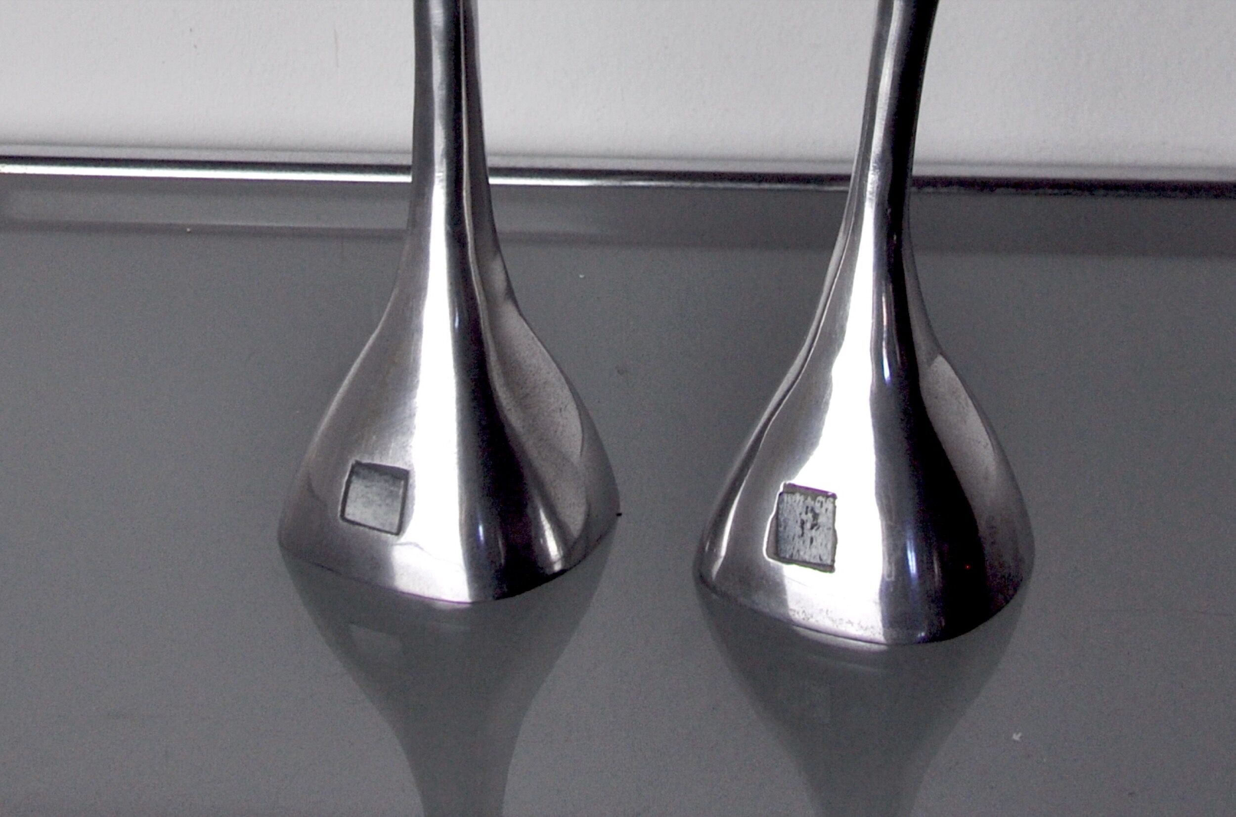 Pair of zigzag candle holders, solid aluminum and polished stone, art3, Spain, 1970