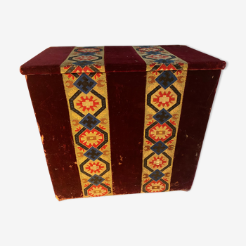 Burgundy velvet trunk