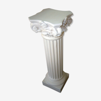 Corinthian column pillar
