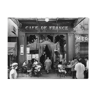 Photo, "Le café de France in L'Isle-sur-la-Sorgue", 1979 / Tribute to Willy RONIS / 15 x 20