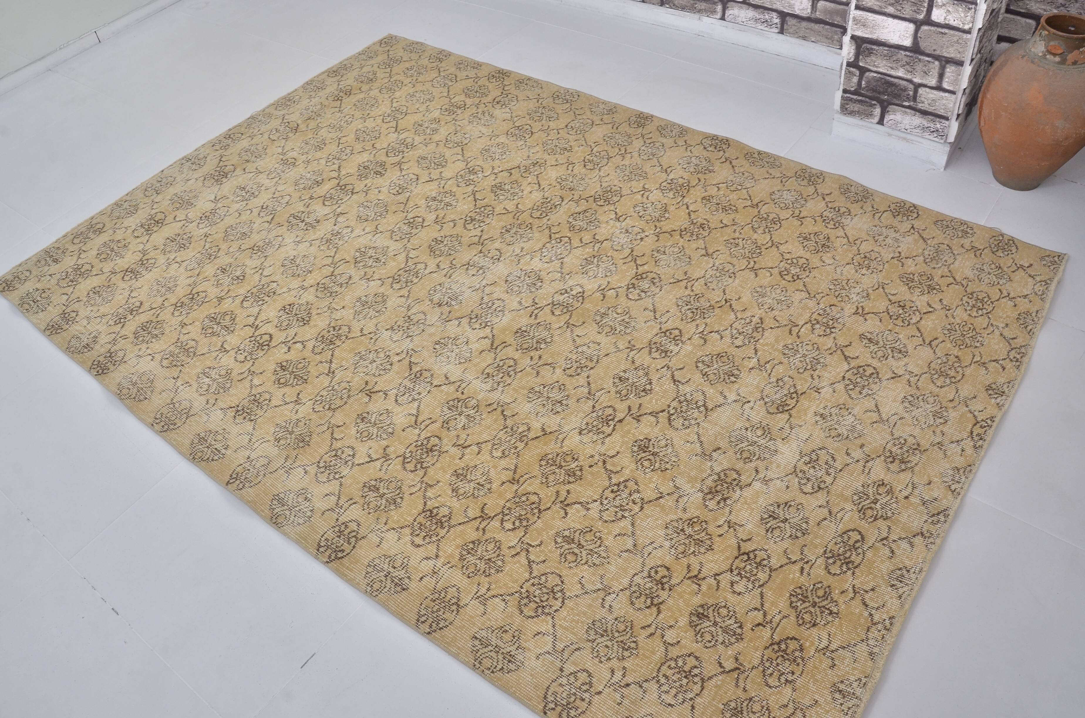 Floral Vintage Handmade Wool Rug sku 1372
