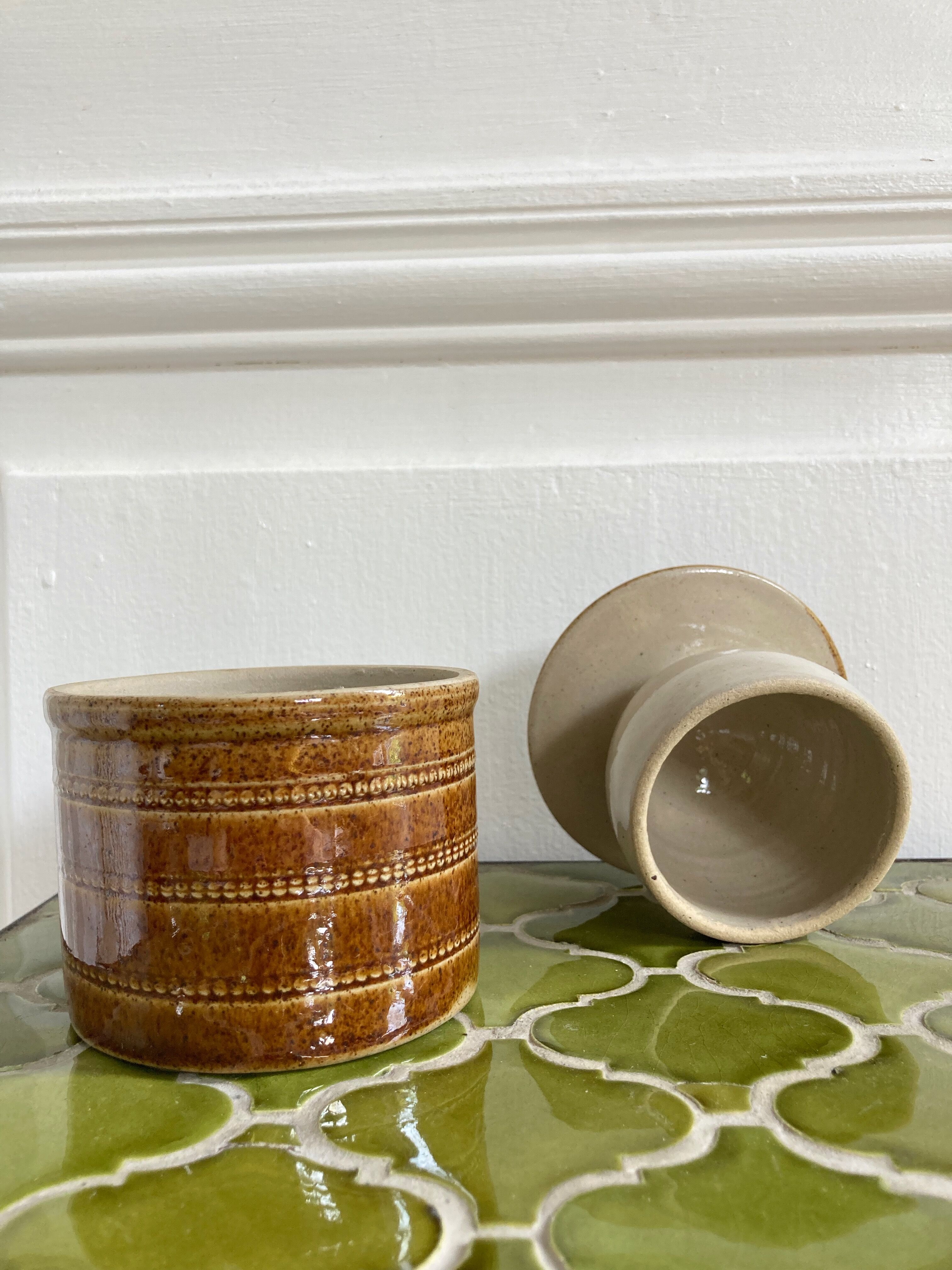 Berry sandstone water butter maker