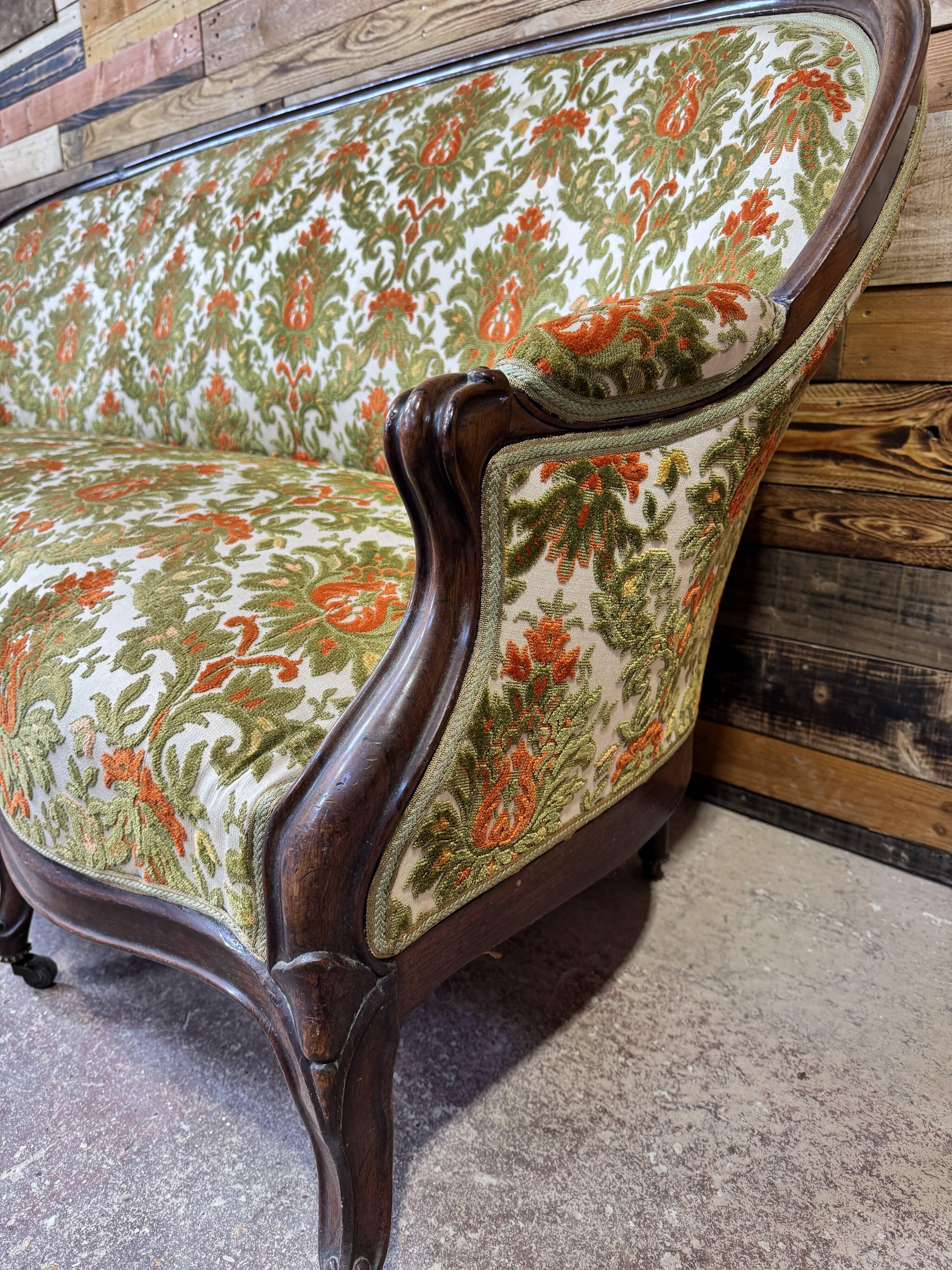 Louis-Philippe style bench from the 19th century, made of solid mahogany.