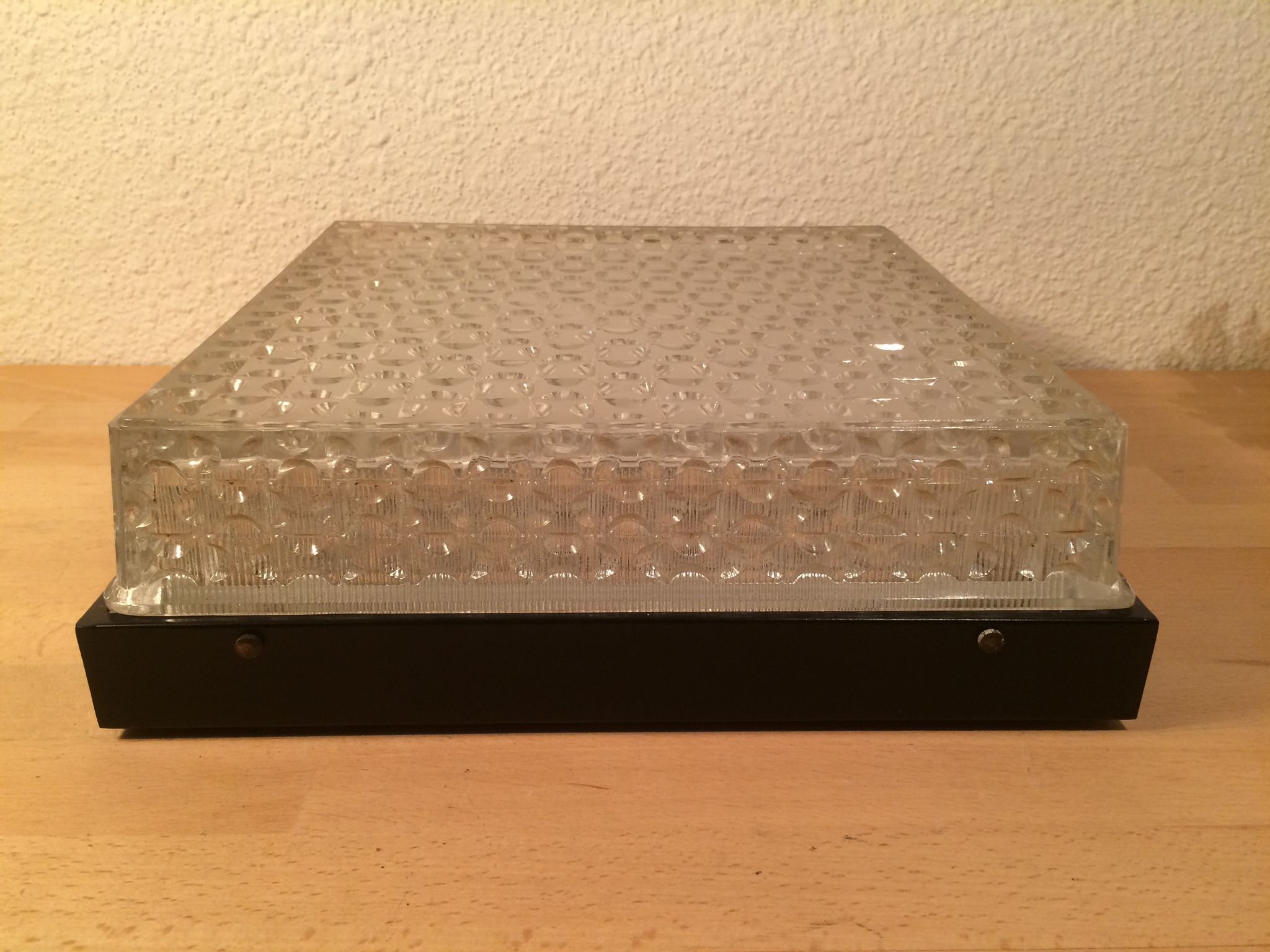 Applique Holophane carrée 31 cm verre ciselé années 50, plafonnier