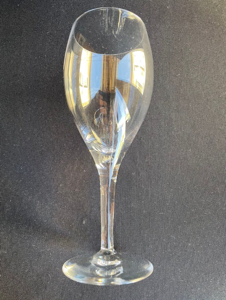 Red wine glasses
