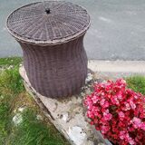 Large basket with lid