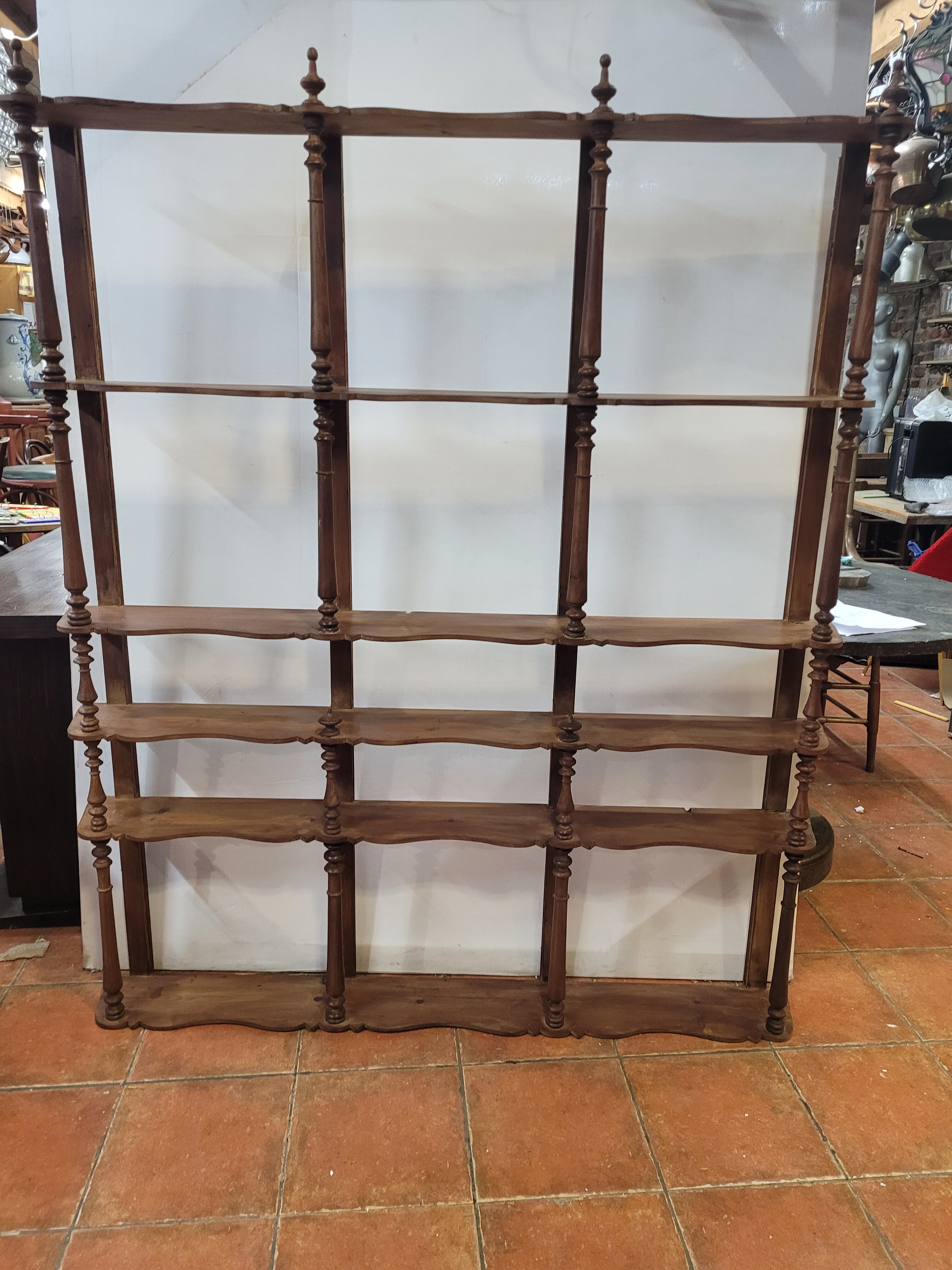 Old bar rear glass maker