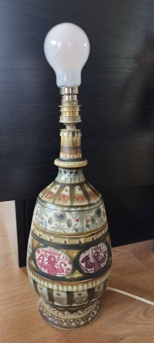 Lampe à poser en céramique de la faïencerie Kéraluc signée L'Helguen