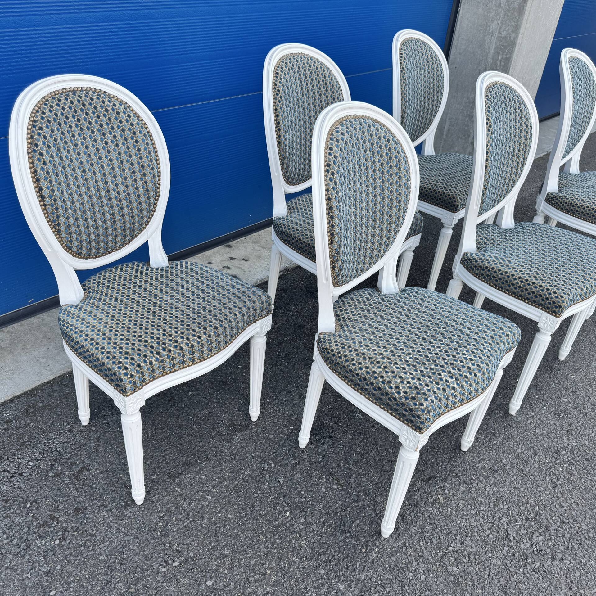 Set of 6 Louis XVI style Medallion chairs