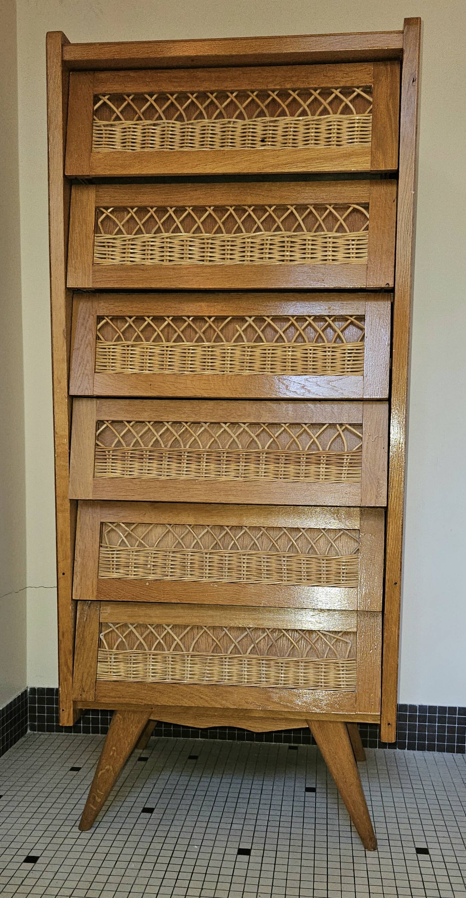 Vintage rattan weekly organizer